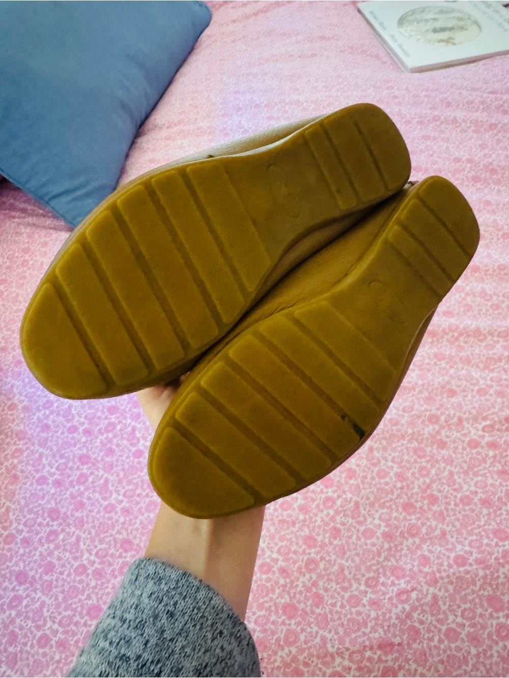 Coach Tan Leather Olive Loafers with Gold Accent - Picture 2 of 2
